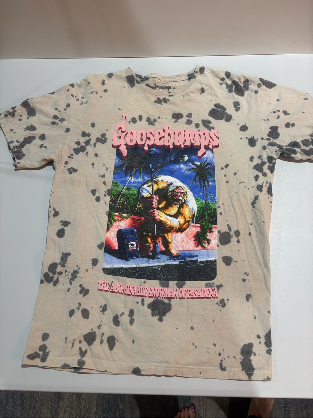 Goosebumps Graphic Tee in Beige with Black Splatter